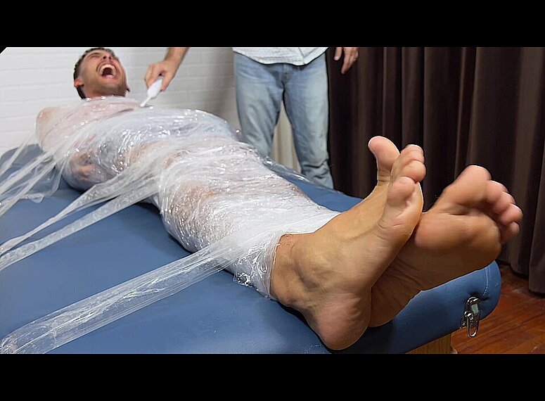 775px x 570px - Luca R - Luca Mummified & Tickled - Gay BDSM-Fetish Porn - My Friends Feet