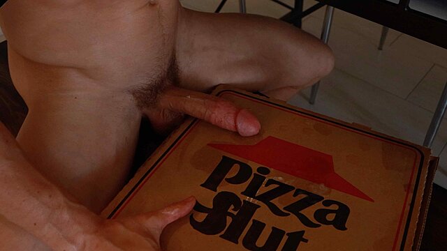 Pizza Guy - Reno Gold - Pizza Slut - Gay Porn - Reno Gold