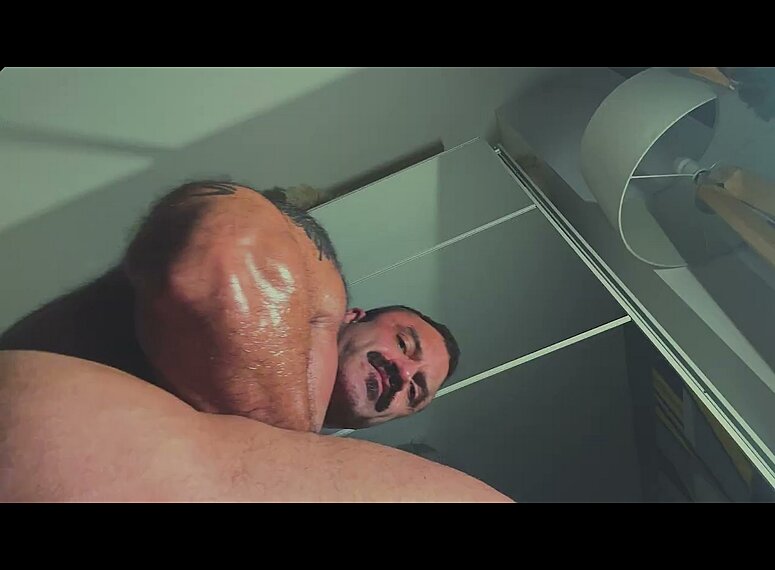 Nikita Kiosse jinsiy aloqa